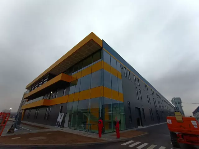 Montaza ventilisanih i staklenih fasada Novi Sad 10.jpg 1