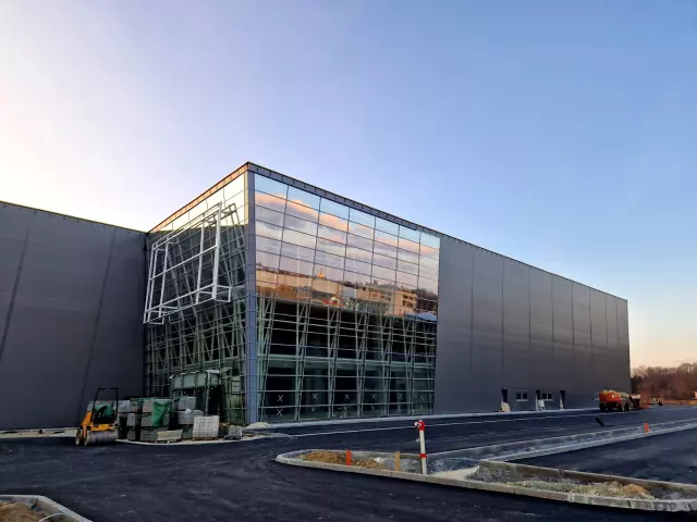 Montaza ventilisanih i staklenih fasada Novi Sad 4.jpg